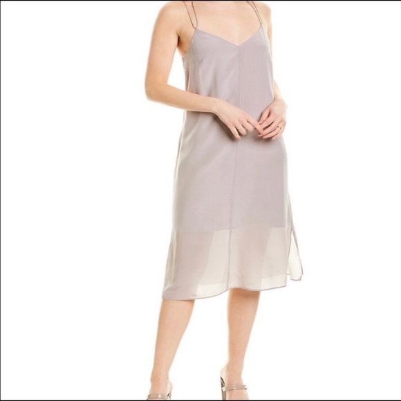 Madewell Dresses & Skirts - Madewell V-neck silk slip dress